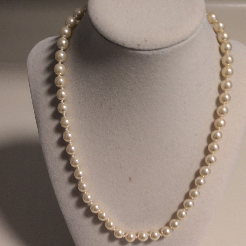 Elegant Cream Pearl‎ Necklace